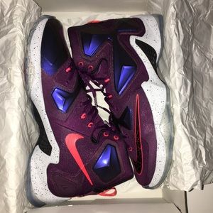 Nike Lebron 13